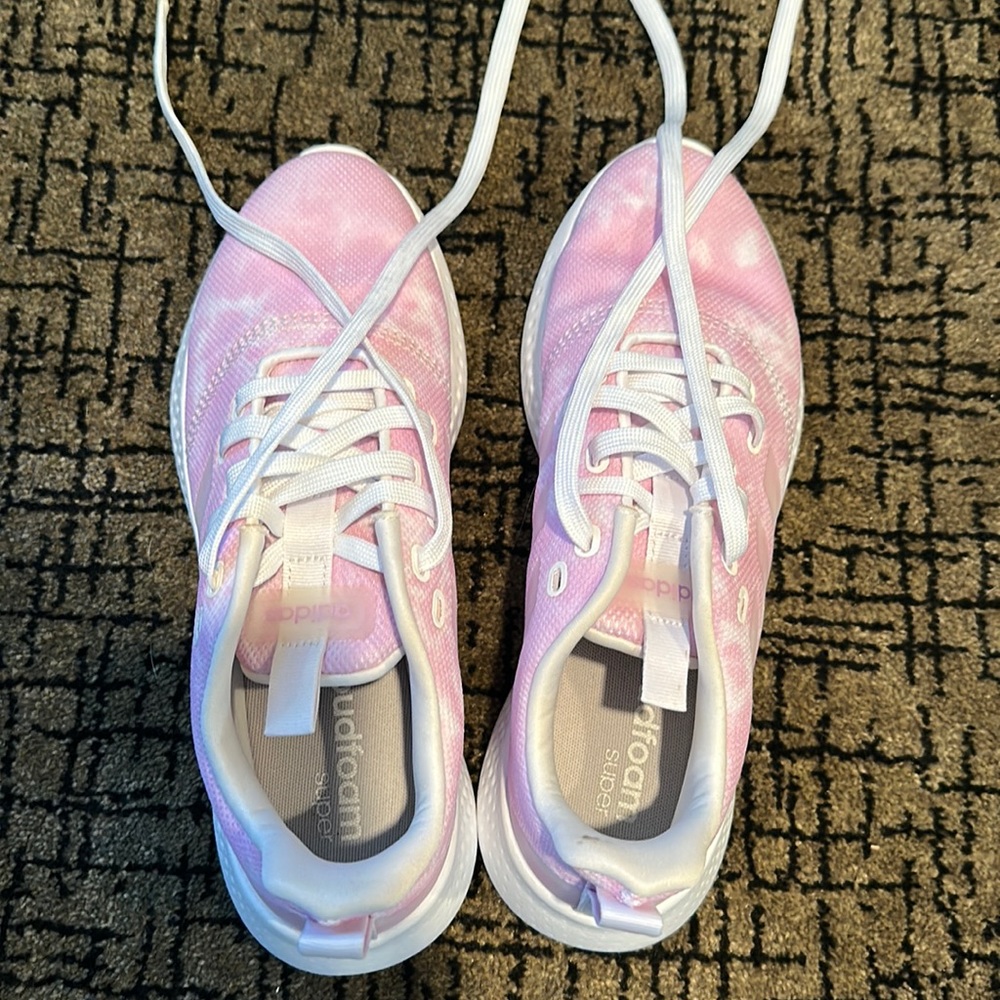 Adidas Shoes-EUC